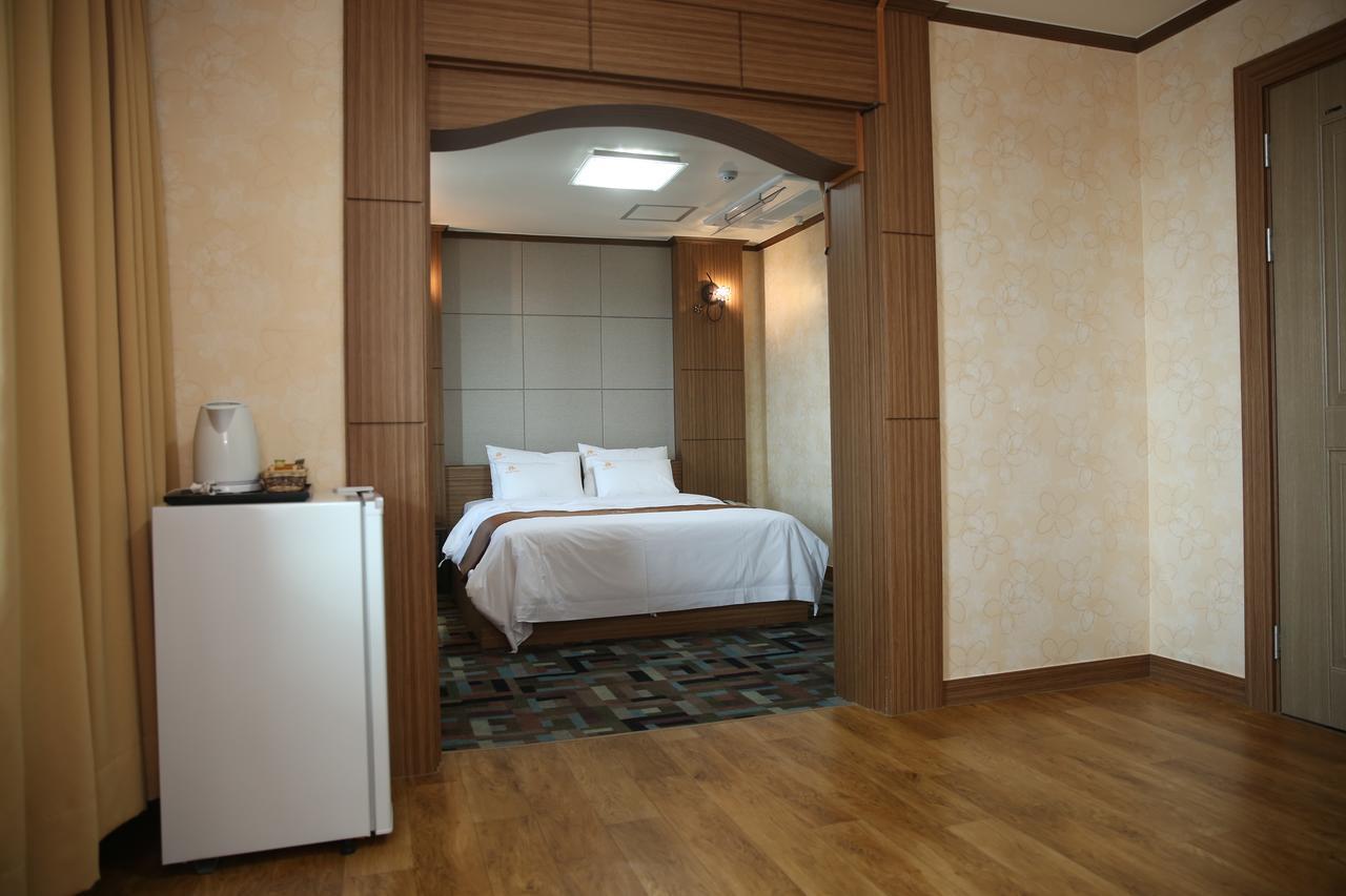 Uljin Grand Hotel מראה חיצוני תמונה