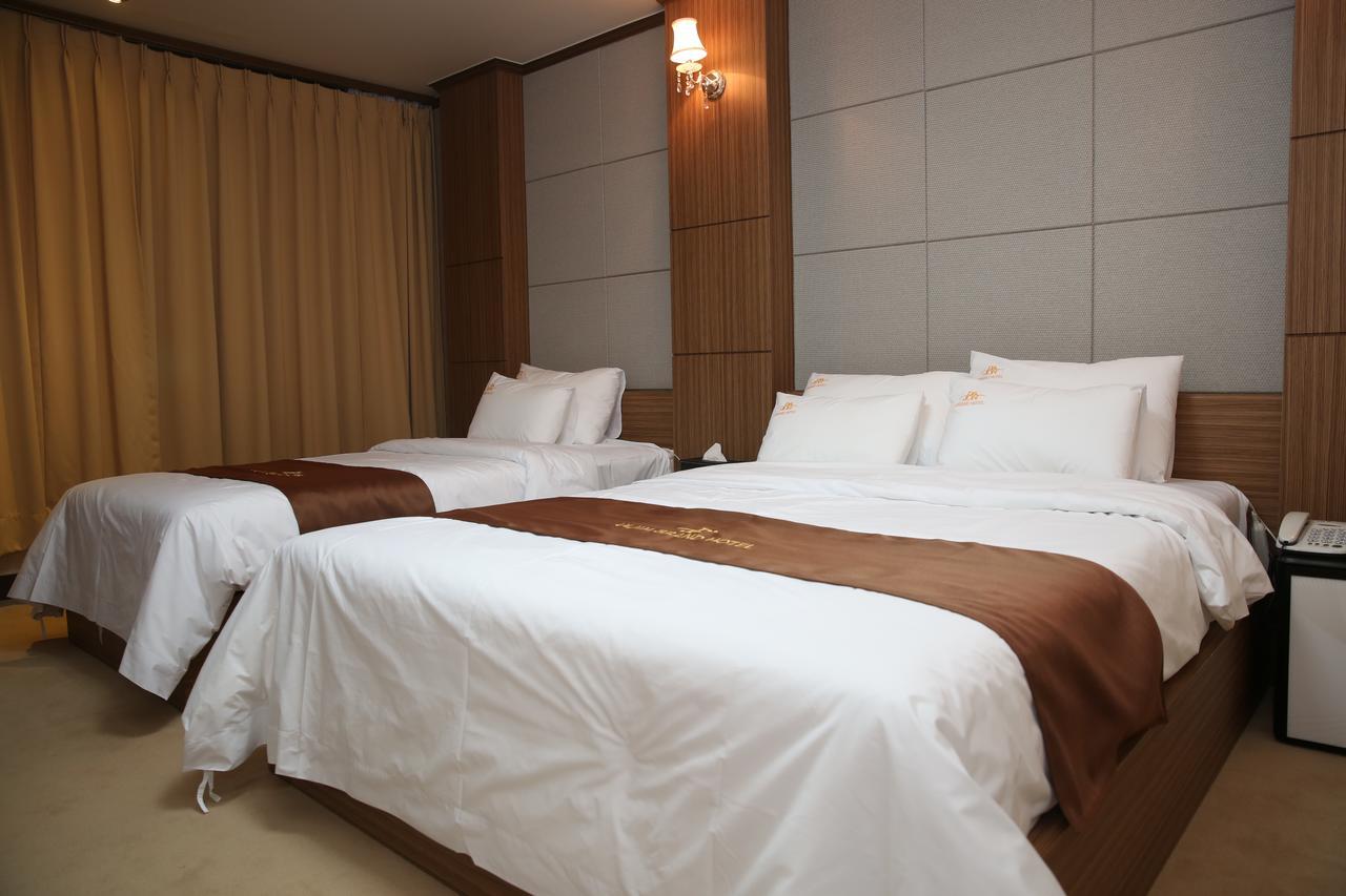 Uljin Grand Hotel מראה חיצוני תמונה