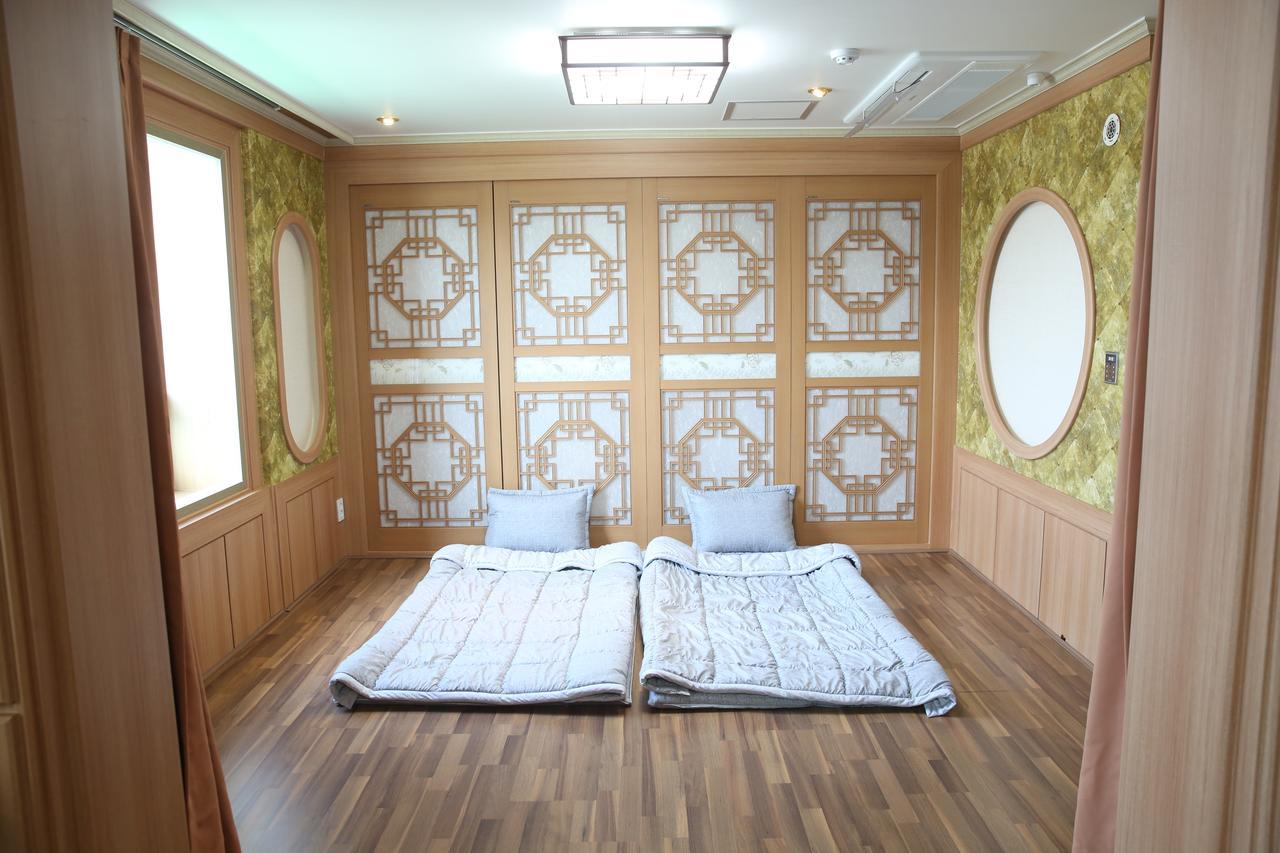 Uljin Grand Hotel מראה חיצוני תמונה