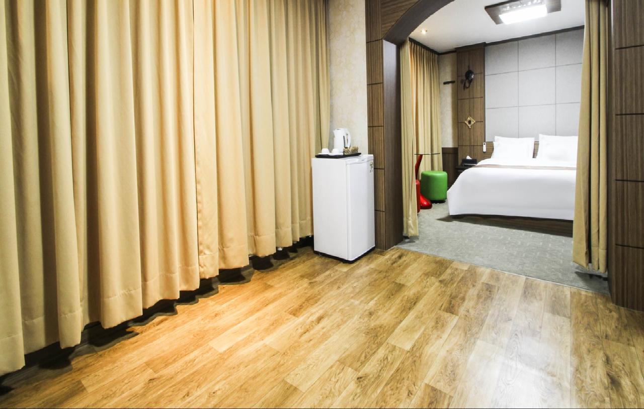 Uljin Grand Hotel מראה חיצוני תמונה