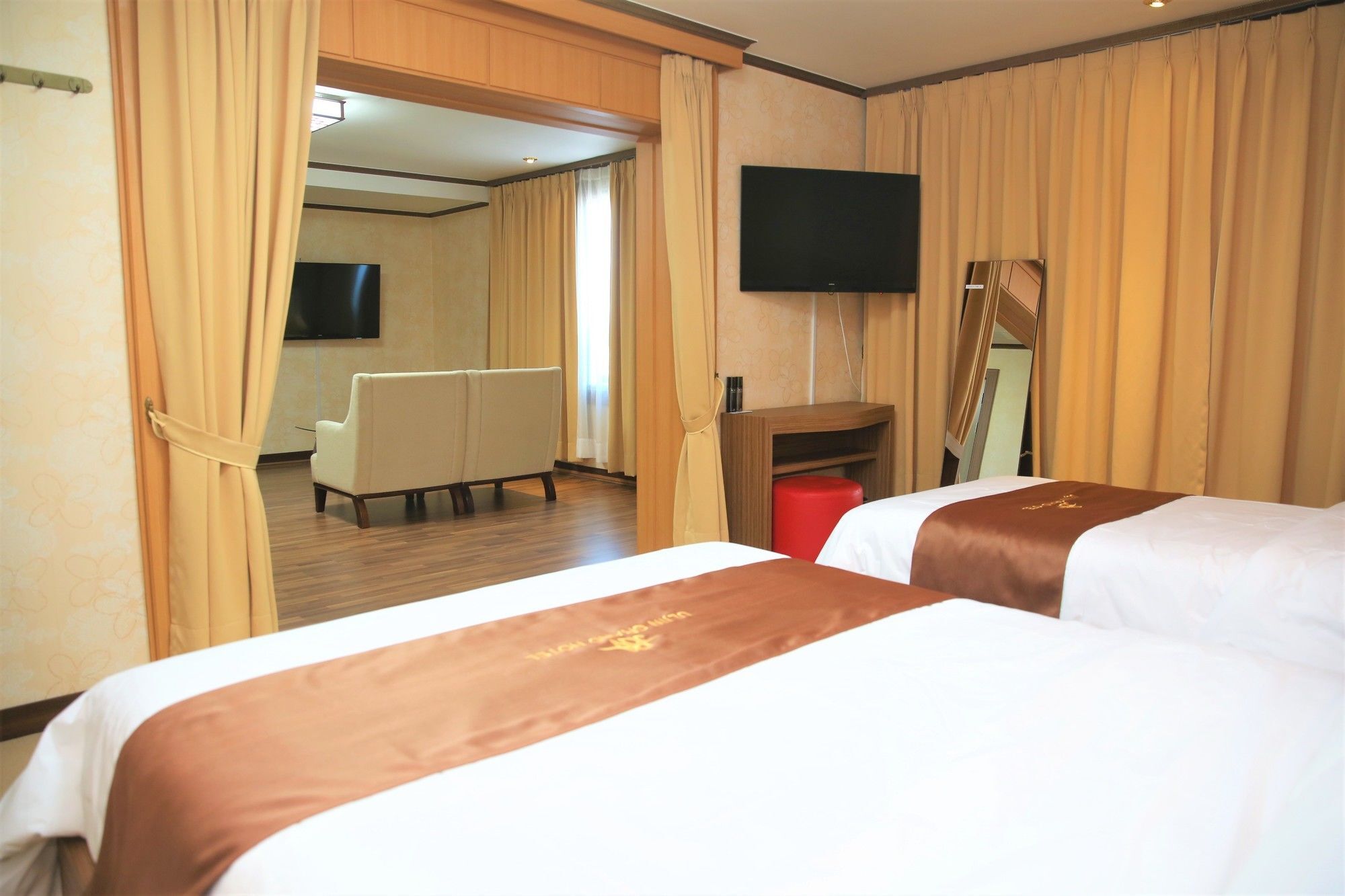 Uljin Grand Hotel מראה חיצוני תמונה